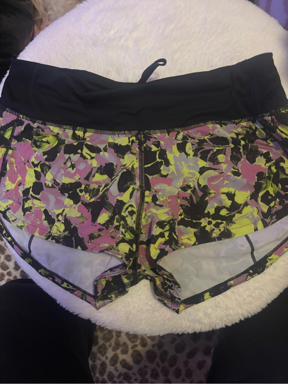 Lululemon size 2 Black Waistband Floral Print Running Shorts